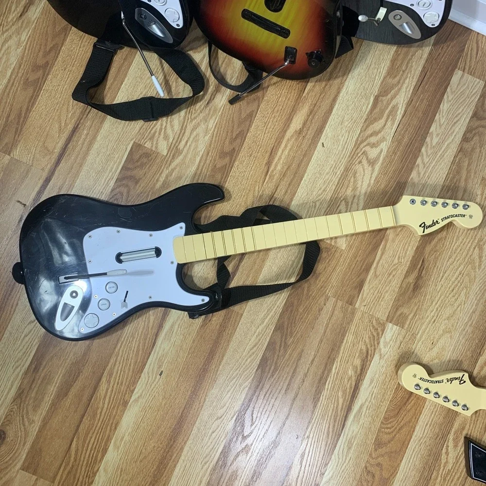 Lot of 6 Guitar Hero Rock Band Untested For Parts Repair No Dongles Guitars